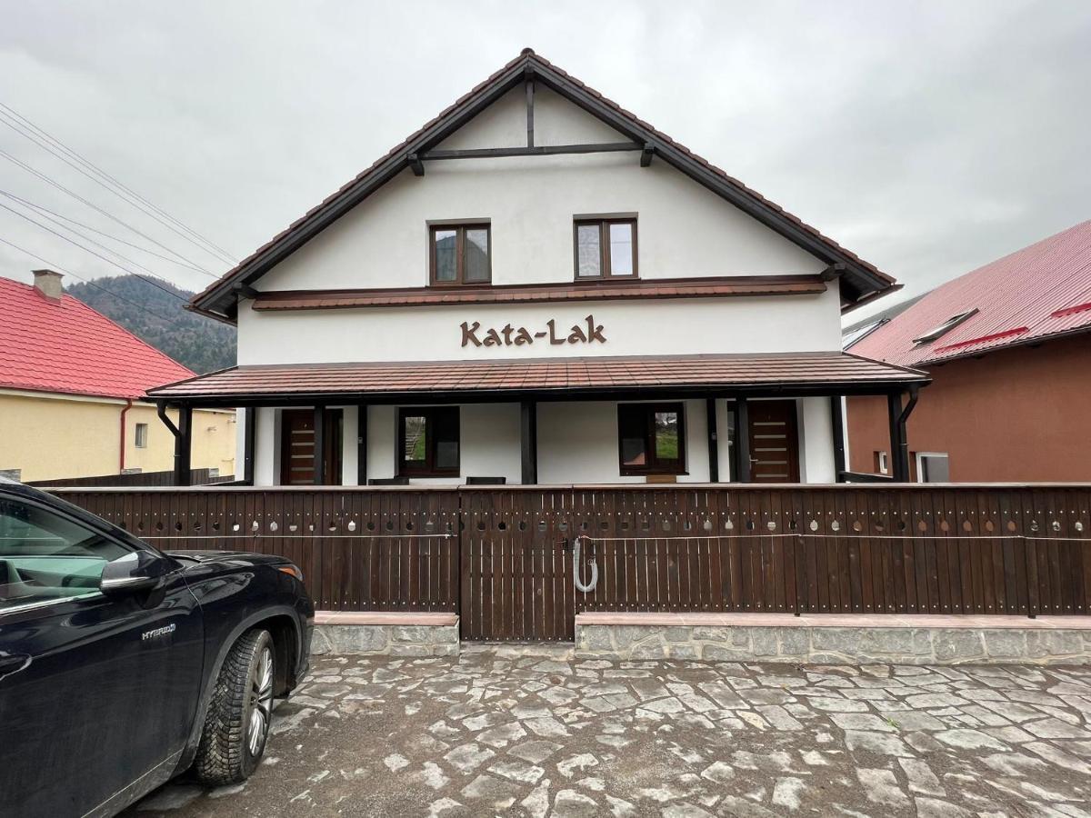 Kata - Lak Hotel BaileTusnad Exterior photo