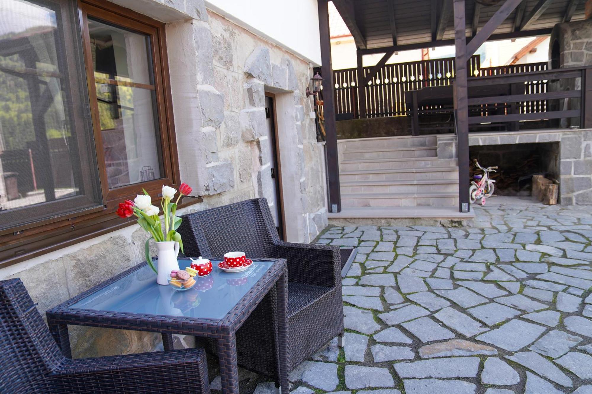 Kata - Lak Hotel BaileTusnad Exterior photo